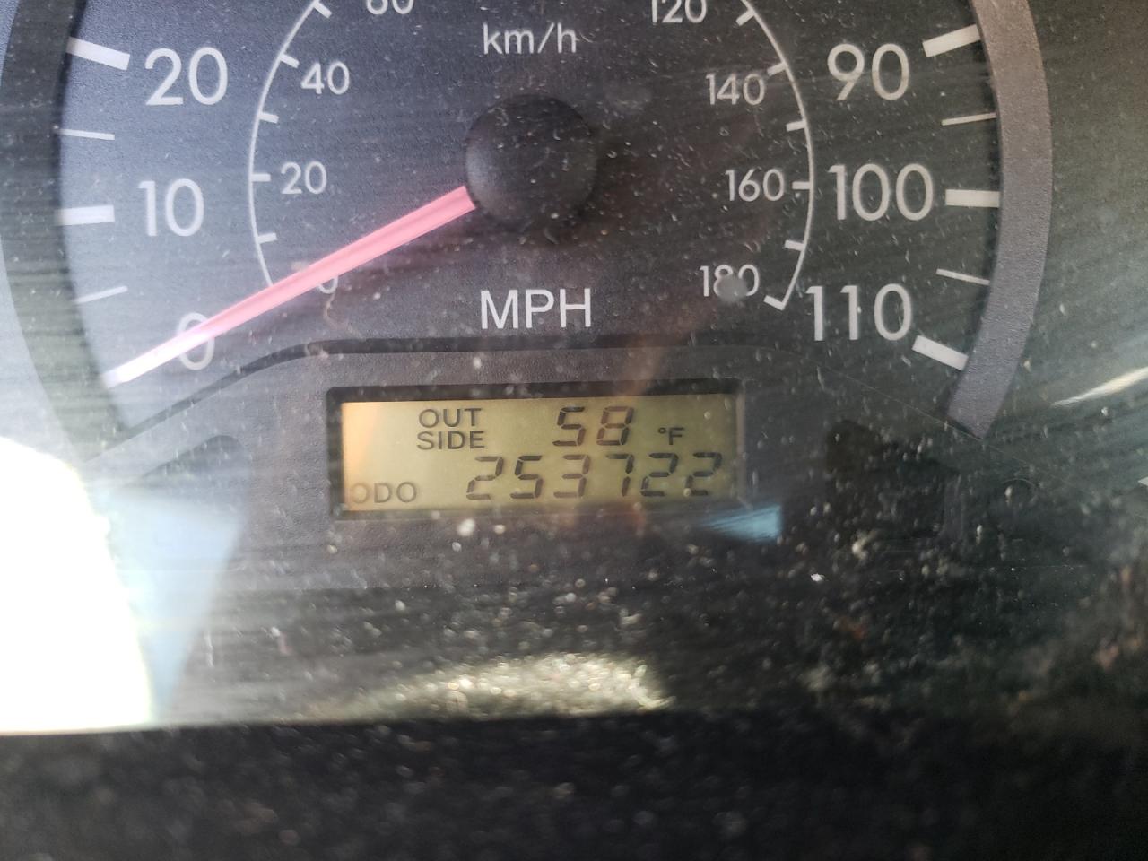 Photo 8 from auction – 2005 TOYOTA COROLLA CE with VIN JTDBR32E350054117