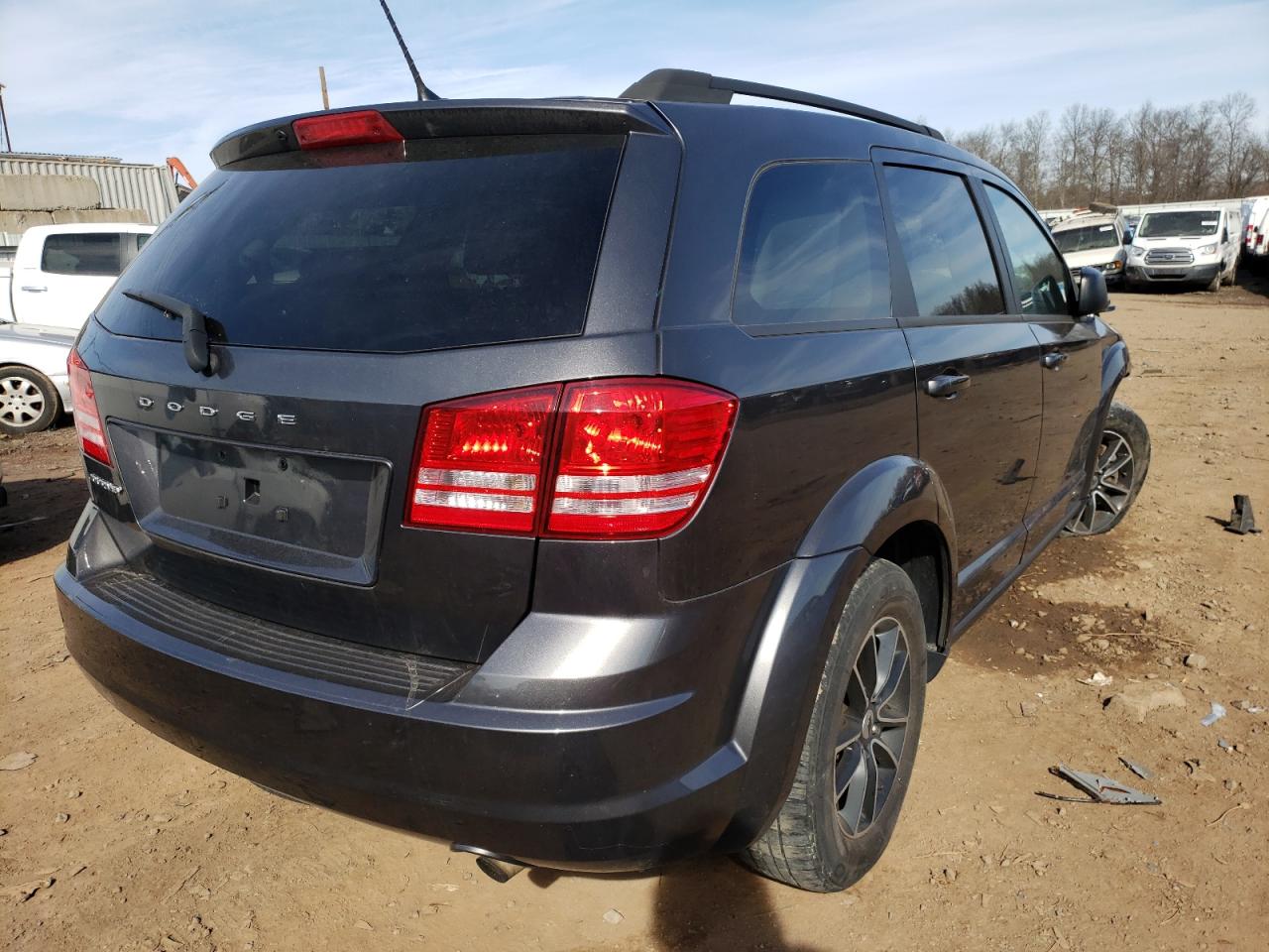 Photo 4 from auction – 2018 DODGE JOURNEY SE with VIN 3C4PDCAB4JT353110