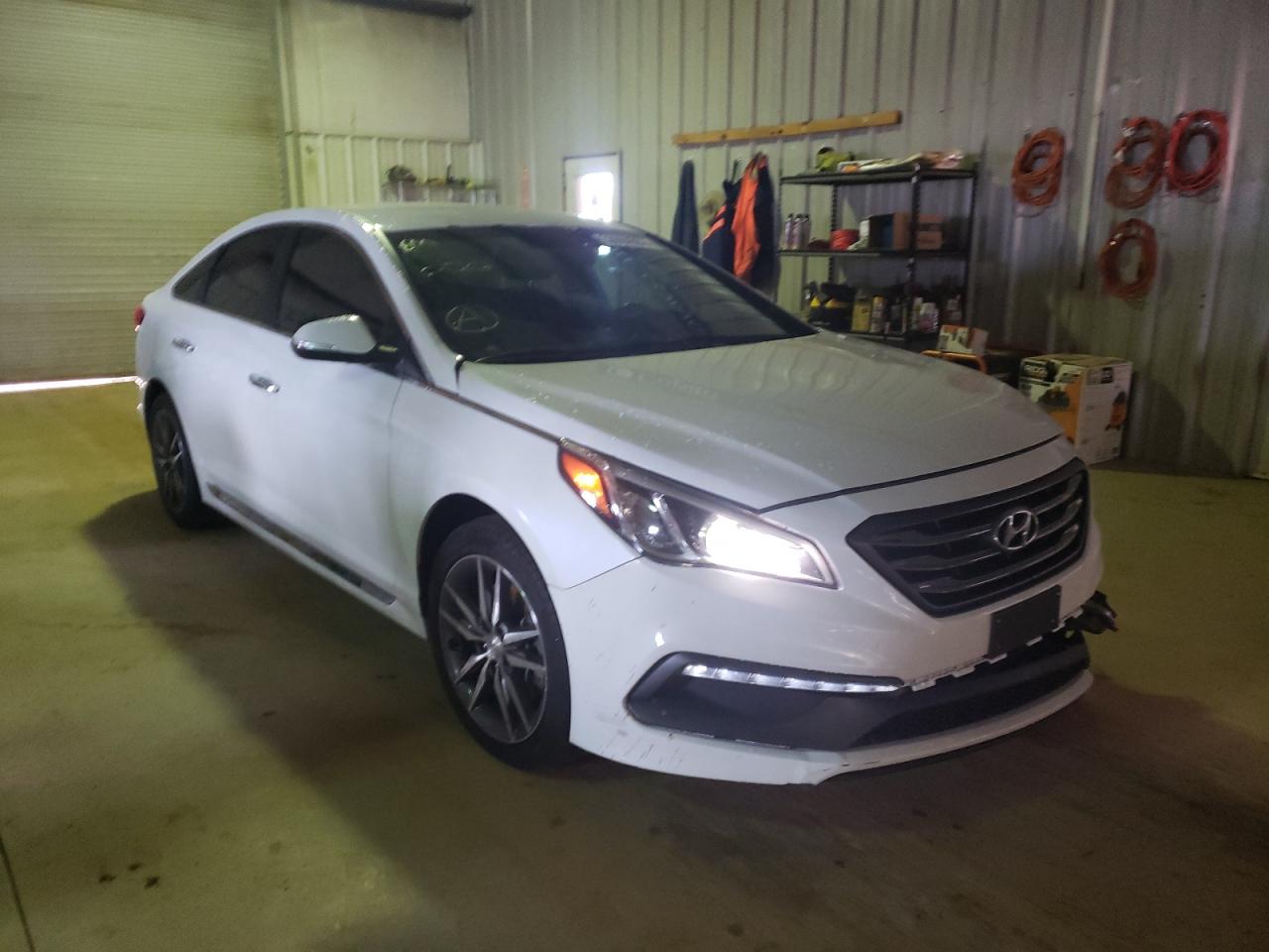 HYUNDAI SONATA SPO 2015 with VIN 5NPE34AB2FH086783 - Photo from auction