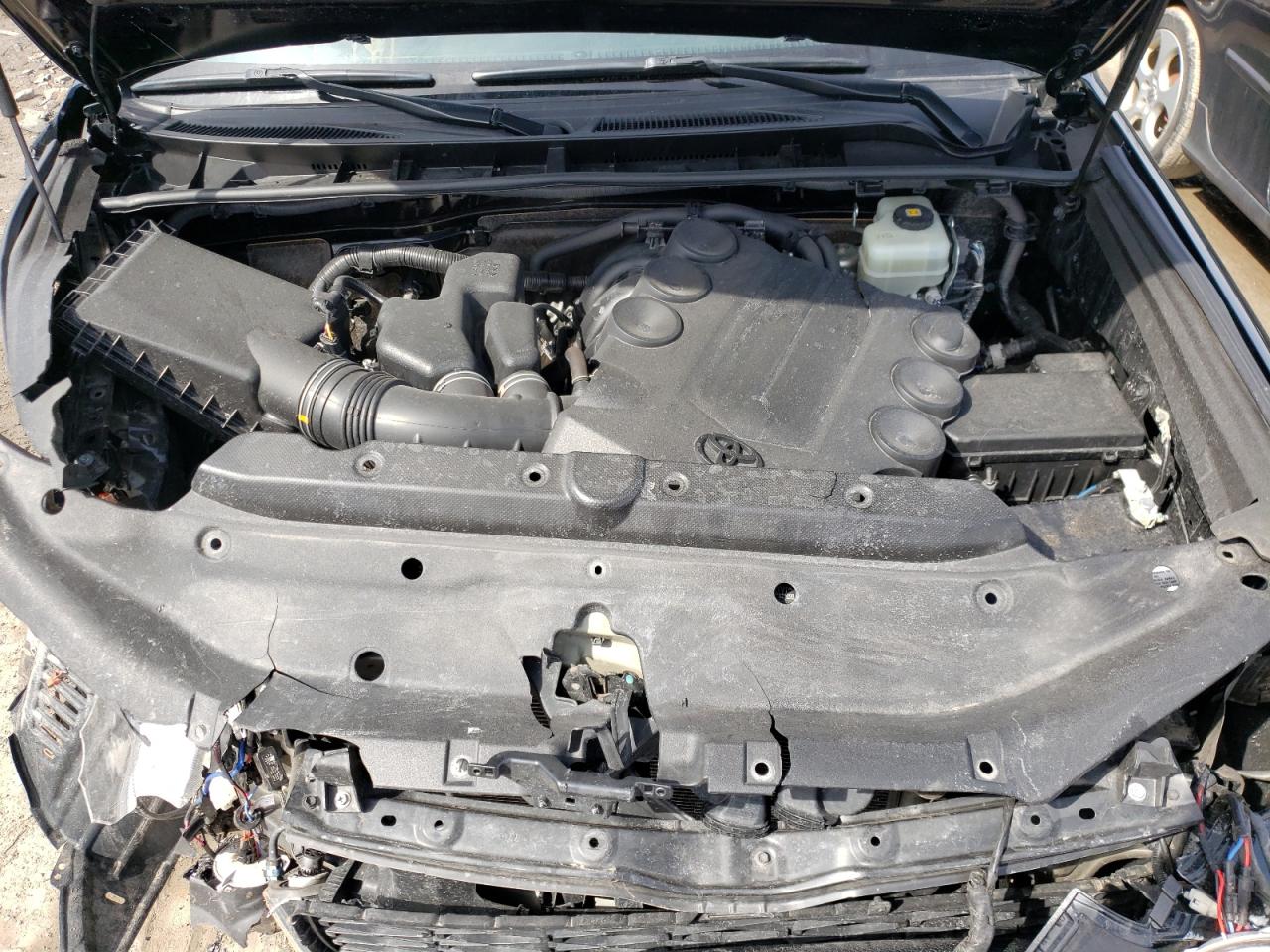Photo 7 from auction – 2019 TOYOTA 4RUNNER SR with VIN JTEBU5JR4K5661118
