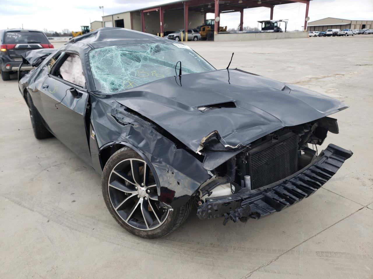 DODGE CHALLENGER 2016 with VIN 2C3CDZFJ9GH263927 - Photo from auction
