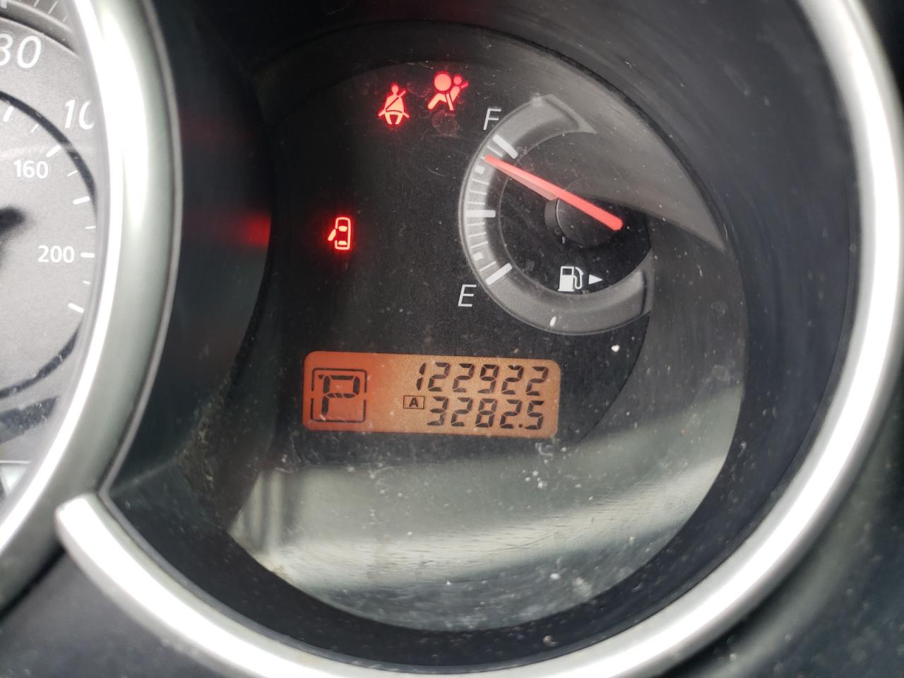 Photo 8 from auction – 2010 NISSAN VERSA S with VIN 3N1CC1AP2AL391584
