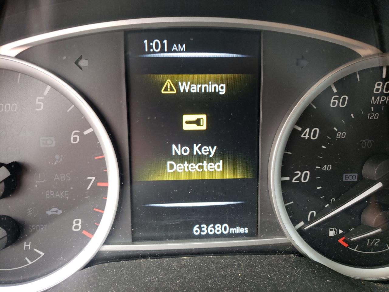Photo 8 from auction – 2017 NISSAN SENTRA S with VIN 3N1AB7AP1HY234736