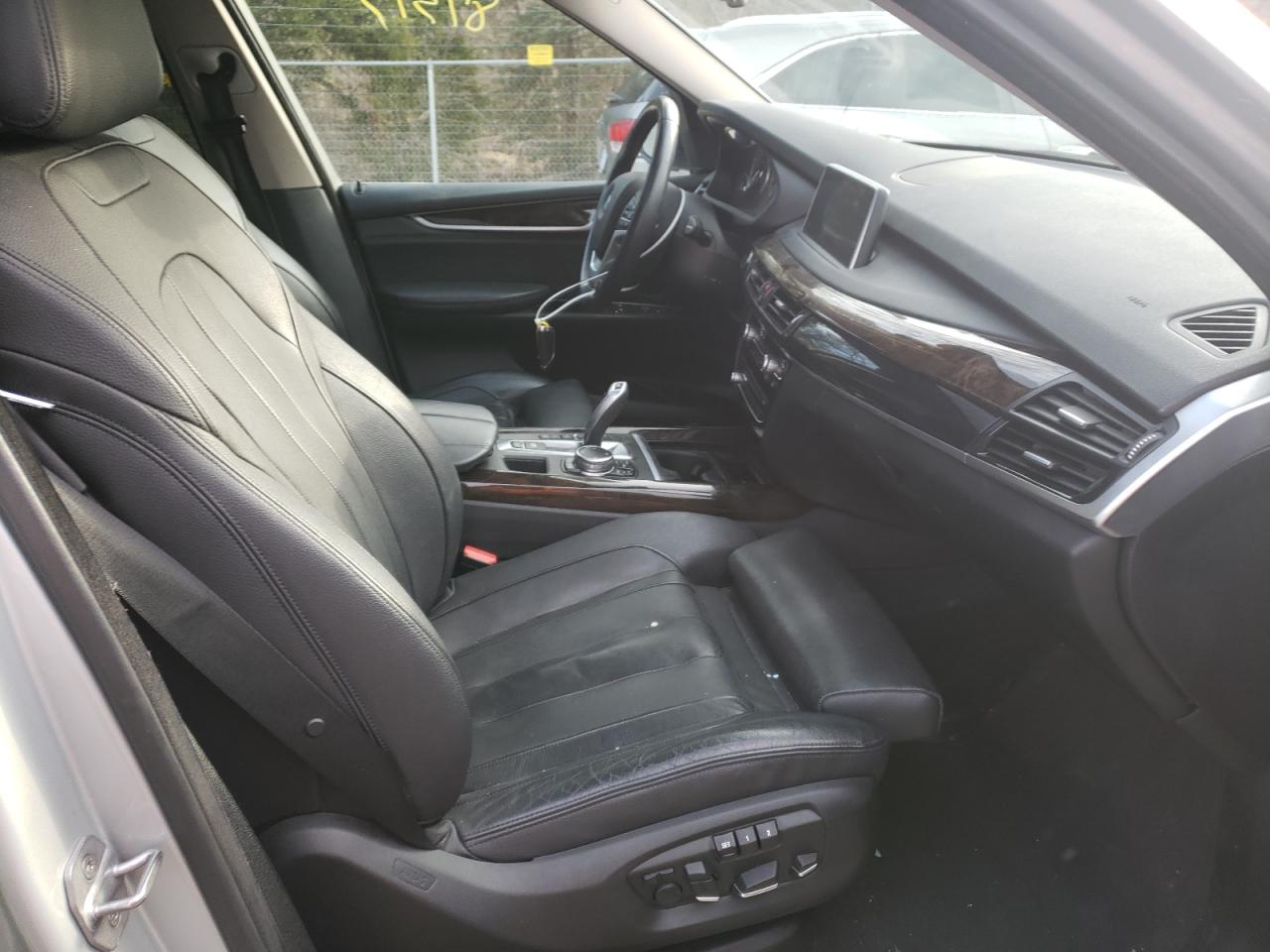 Photo 5 from auction – 2015 BMW X5 XDRIVE3 with VIN 5UXKR0C56F0P17399