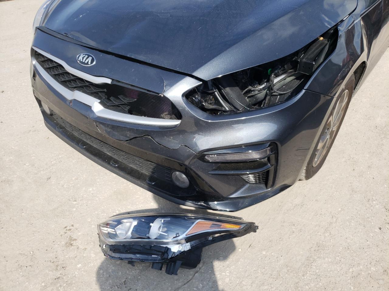 Photo 9 from auction – 2021 KIA FORTE FE with VIN 3KPF24AD9ME391689