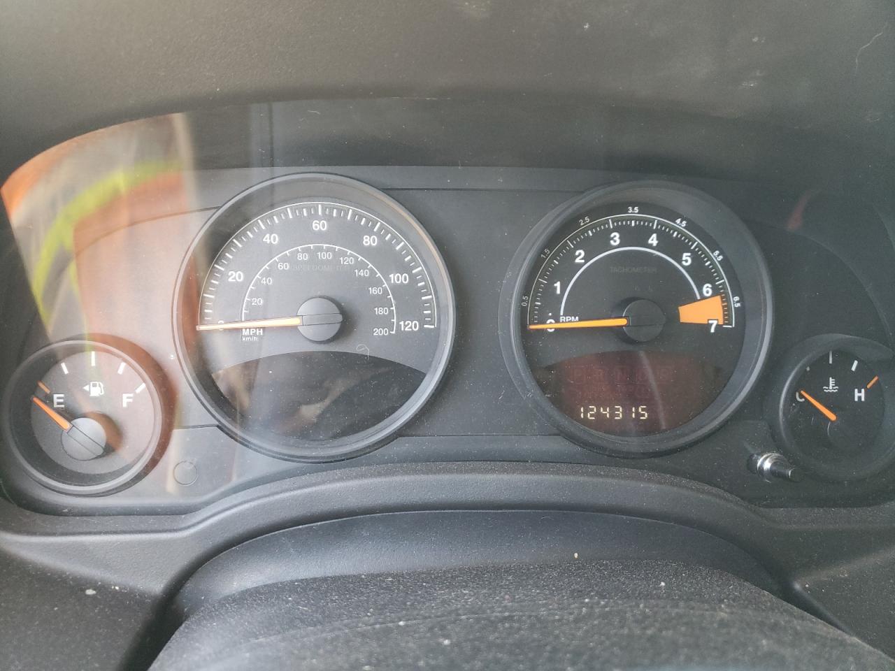 Photo 8 from auction – 2014 JEEP PATRIOT SP with VIN 1C4NJPBB4ED857061