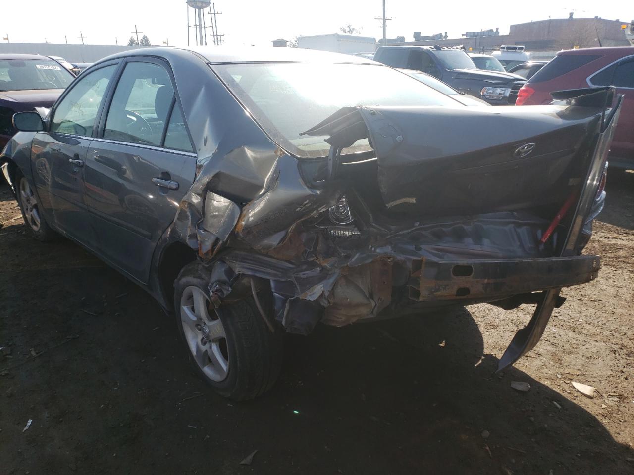 Photo 3 from auction – 2005 TOYOTA CAMRY with VIN 4T1BE32K05U611457