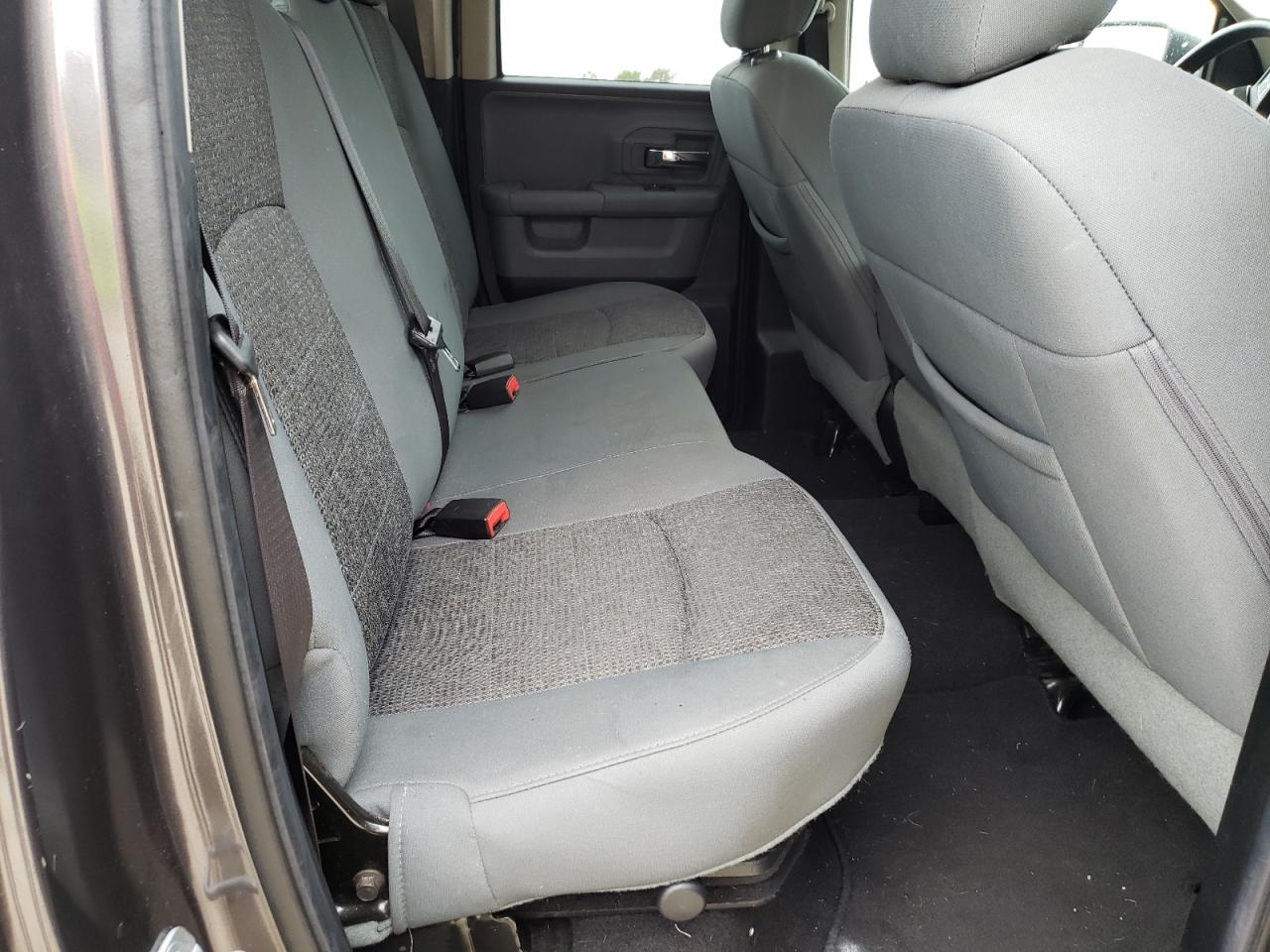 Photo 6 from auction – 2016 RAM 1500 SLT with VIN 1C6RR7GT1GS264646