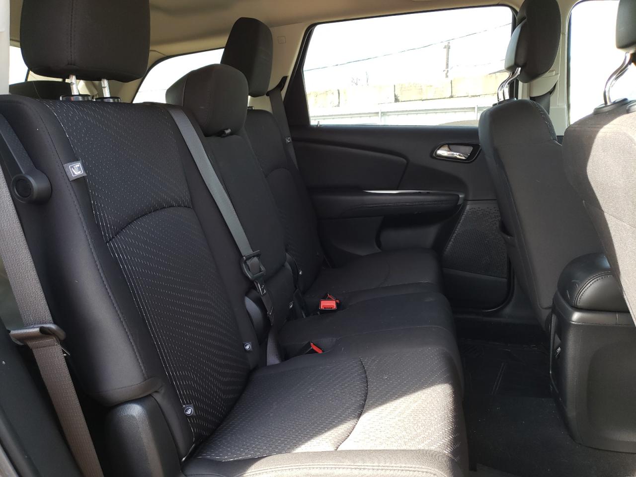 Photo 6 from auction – 2018 DODGE JOURNEY SE with VIN 3C4PDCAB4JT353110