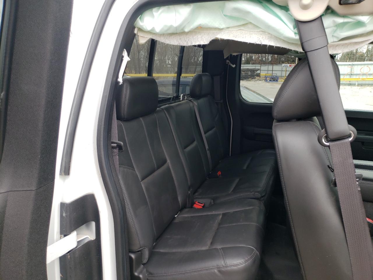 Photo 6 from auction – 2013 CHEVROLET SILVERADO with VIN 1GCRKSE71DZ180156