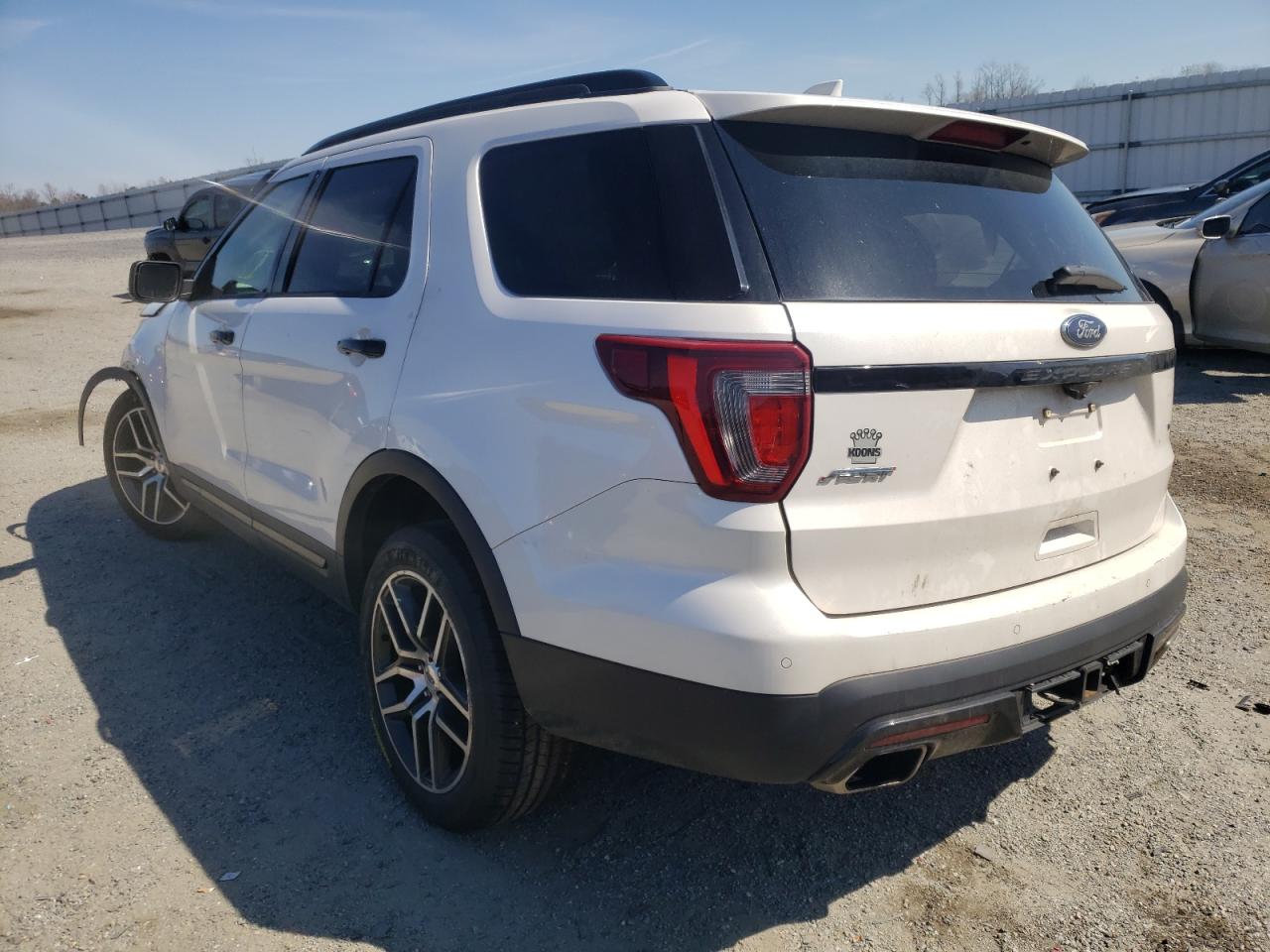 Photo 3 from auction – 2016 FORD EXPLORER S with VIN 1FM5K8GT3GGB30270