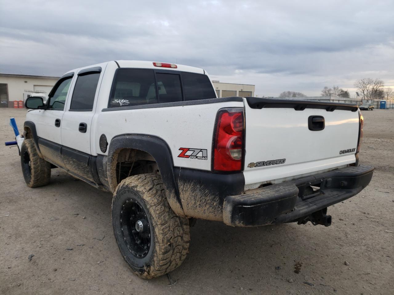 Photo 3 from auction – 2005 CHEVROLET SILVERADO with VIN 2GCEK13T951173295