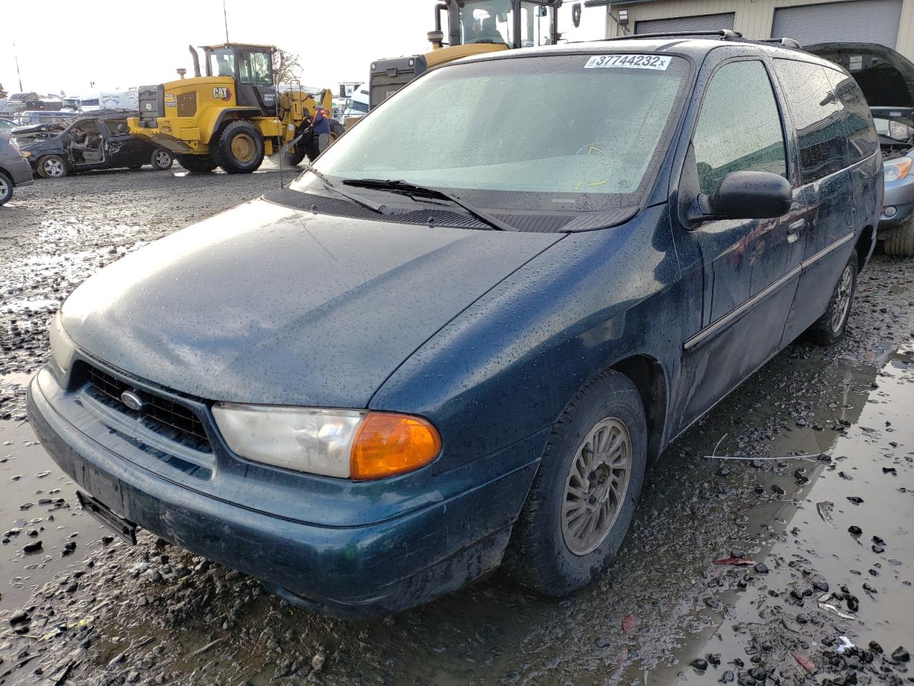 Photo 2 from auction – 1998 FORD WINDSTAR W with VIN 2FMZA5146WBC99922