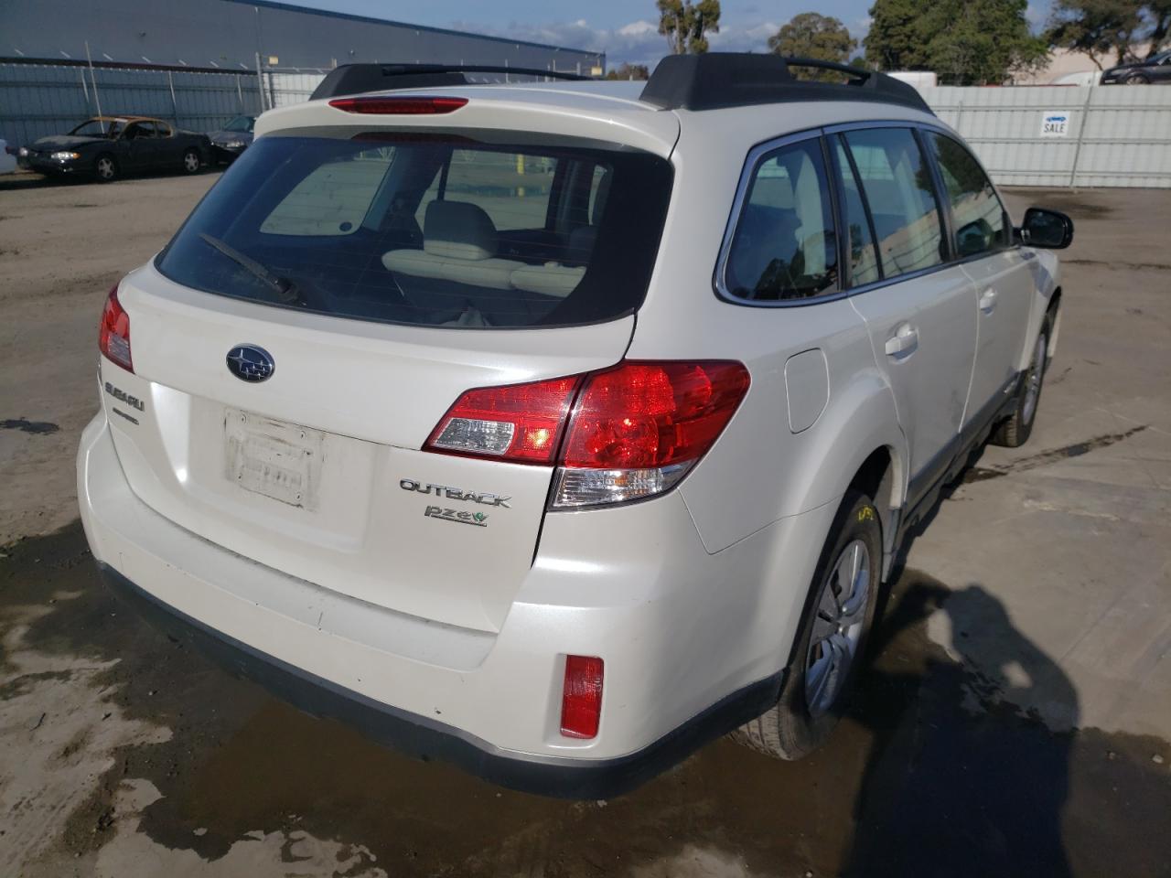 Photo 4 from auction – 2013 SUBARU OUTBACK 2. with VIN 4S4BRBAC4D3297938