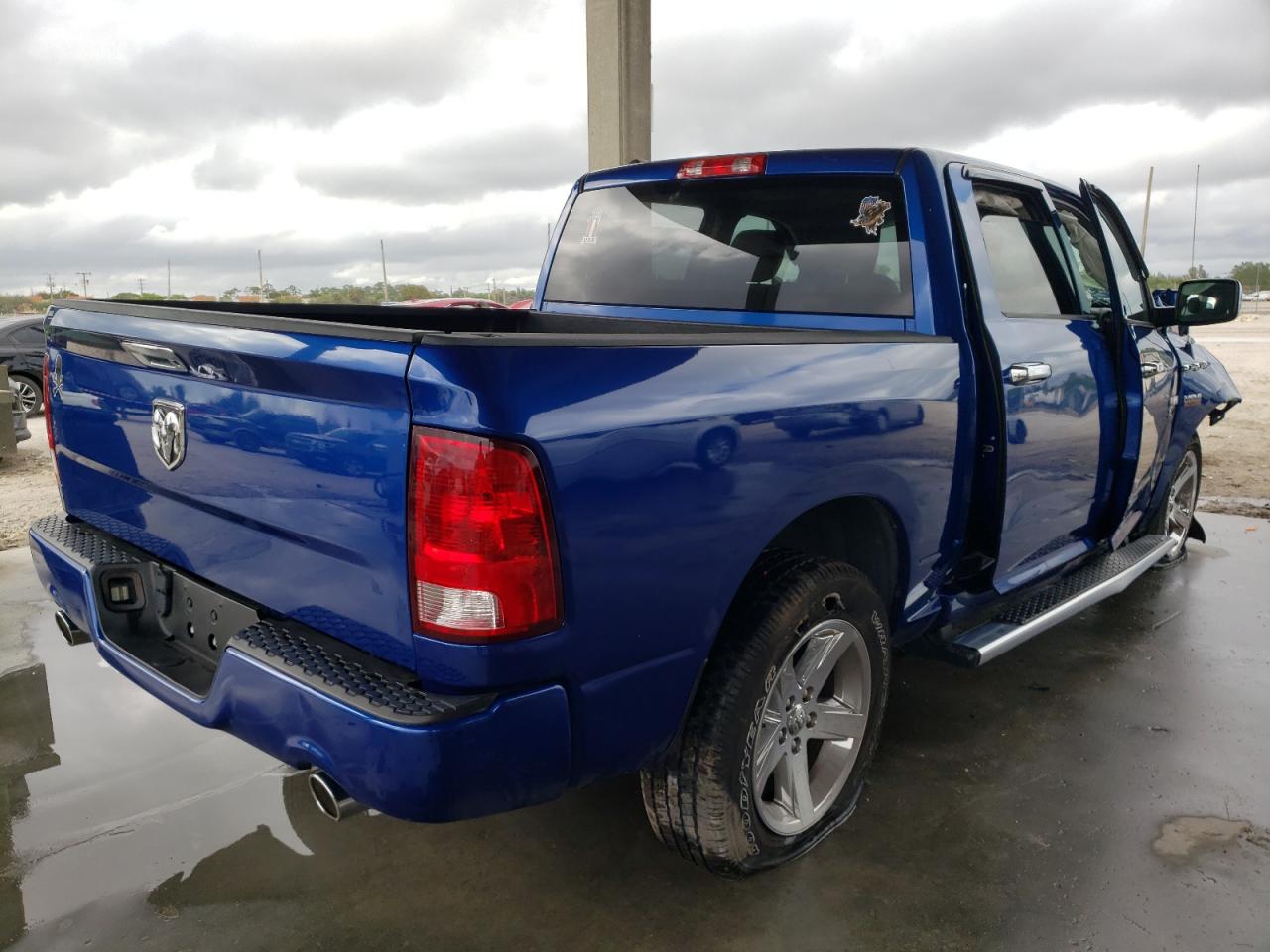 Photo 4 from auction – 2017 RAM 1500 ST with VIN 1C6RR6KT2HS520506