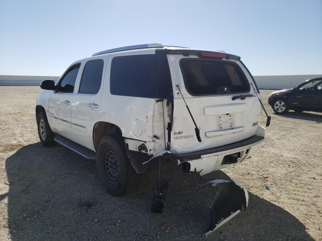 Photo 3 from auction – 2011 GMC YUKON DENA with VIN 1GKS2EEF5BR387483