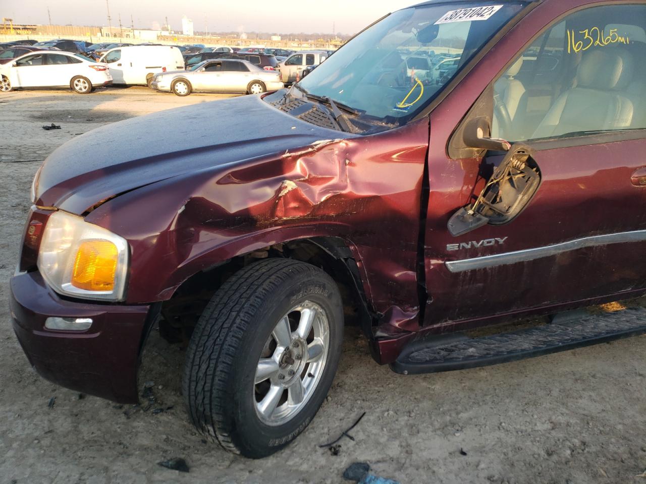 Photo 9 from auction – 2006 GMC ENVOY with VIN 1GKDT13SX62150906