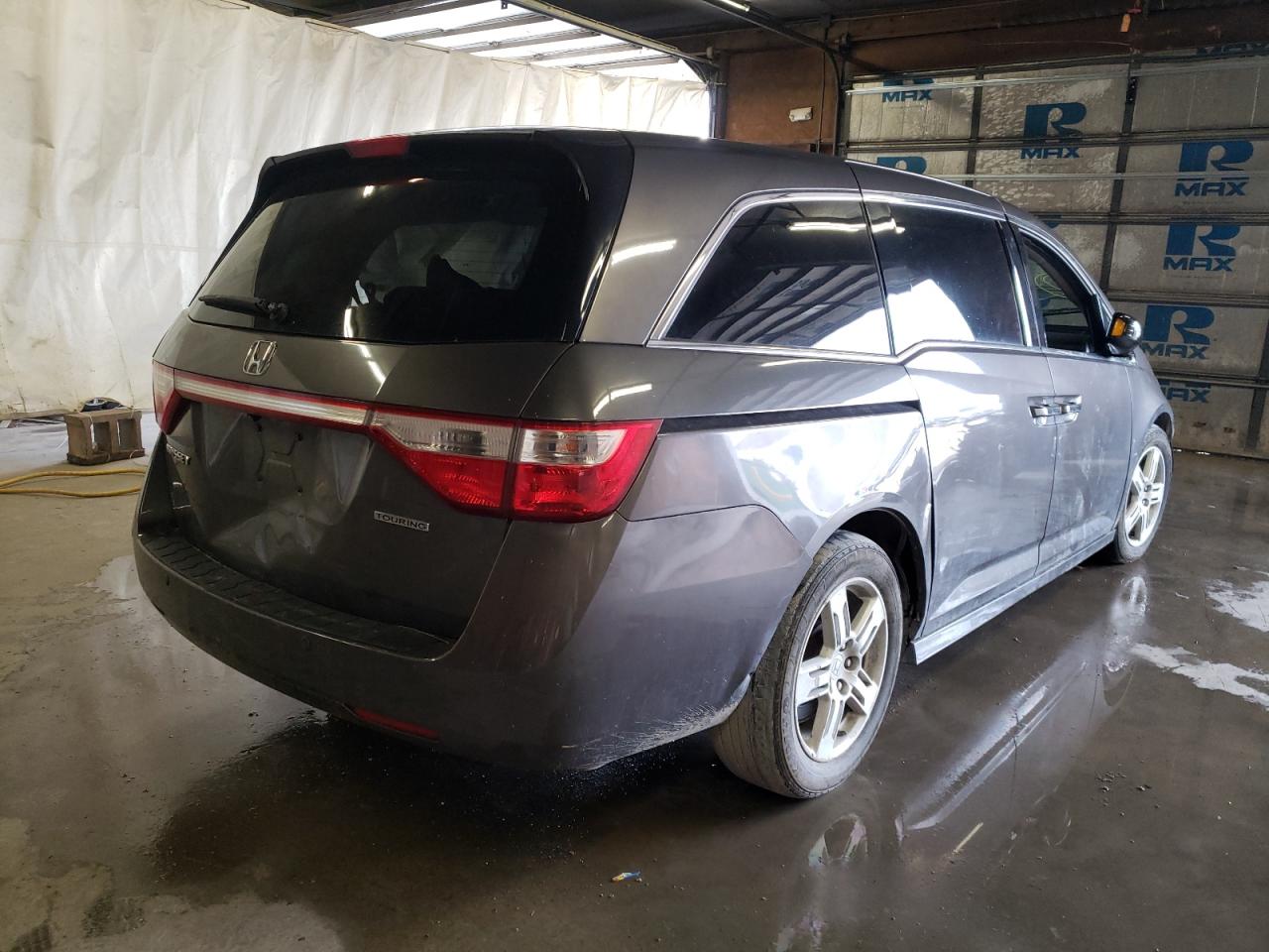 Photo 4 from auction – 2011 HONDA ODYSSEY TO with VIN 5FNRL5H93BB039541