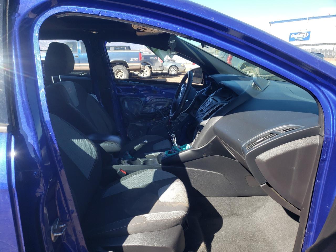 صورة رقم 5 من المزاد - 2014 FORD FOCUS ST مع VIN 1FADP3L94EL362983