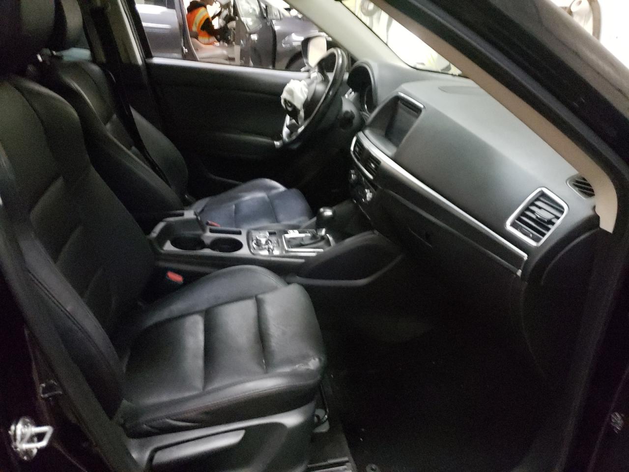 Photo 5 from auction – 2016 MAZDA CX-5 GT with VIN JM3KE4DY0G0716111
