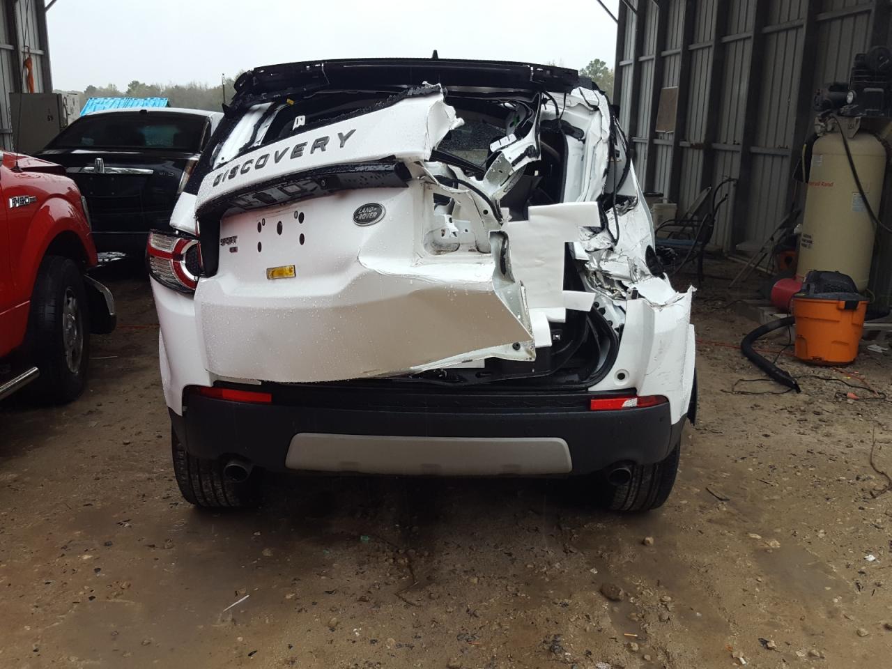 Photo 9 from auction – 2018 LAND ROVER DISCOVERY with VIN SALCR2RX1JH746984