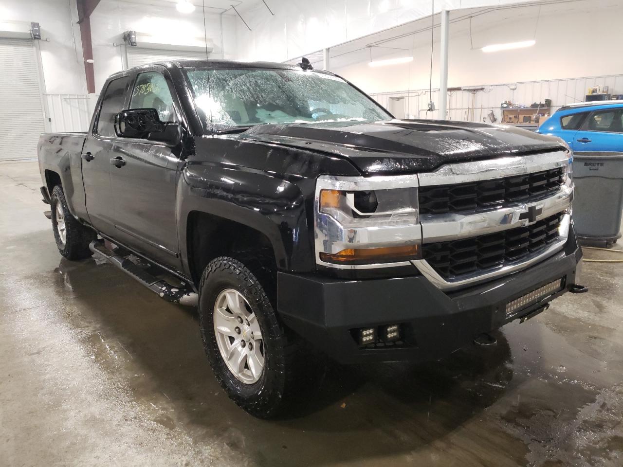 CHEVROLET SILVERADO 2016 with VIN 1GCVKREC0GZ119776 - Photo from auction