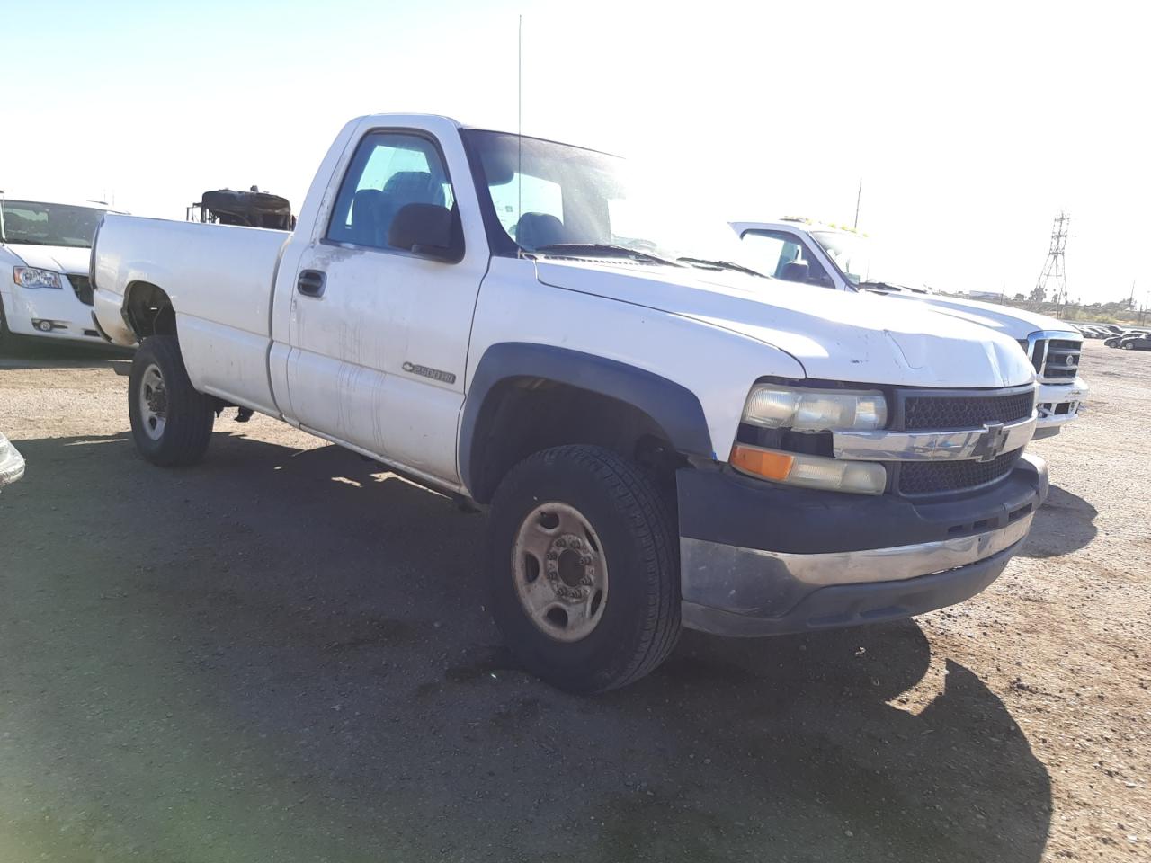 CHEVROLET SILVERADO 2002 with VIN 1GCHC24U72E283120 - Photo from auction