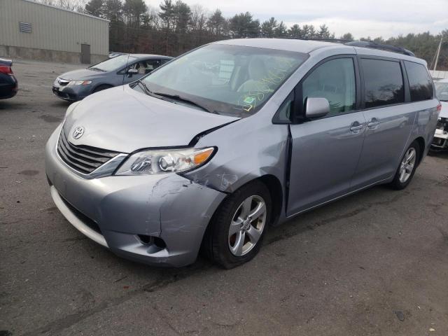 Photo 2 from auction – 2013 TOYOTA SIENNA LE with VIN 5TDKK3DC2DS330931