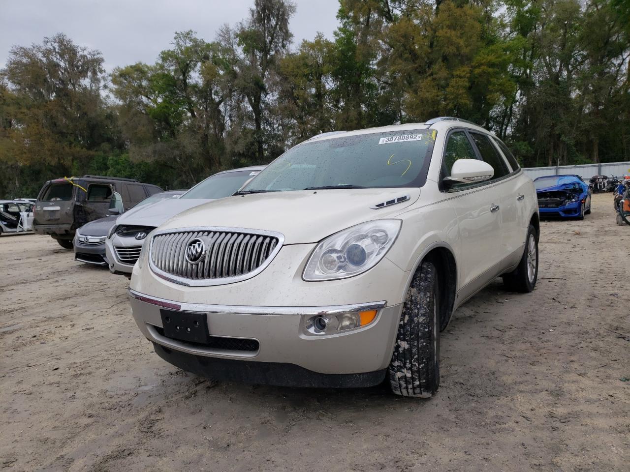 Фото 2 с аукциона – 2010 BUICK ENCLAVE CX с VIN 5GALRAED8AJ140881