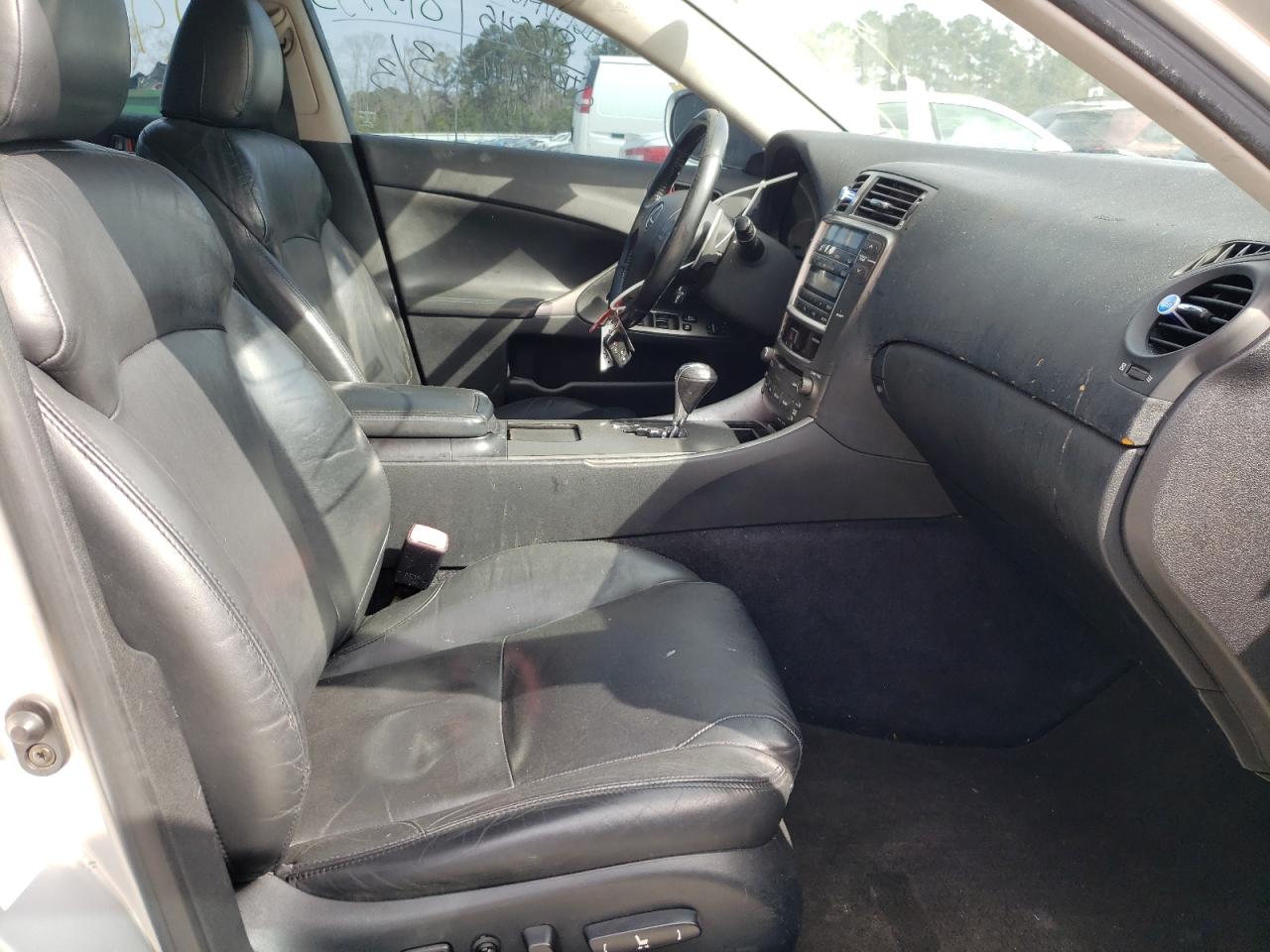 Photo 5 from auction – 2006 LEXUS IS 250 with VIN JTHBK262962006334