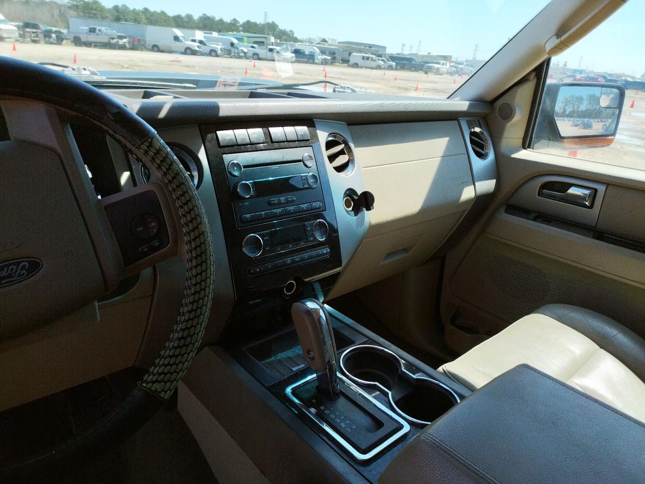 Photo 9 from auction – 2013 FORD EXPEDITION with VIN 1FMJU1K50DEF09095