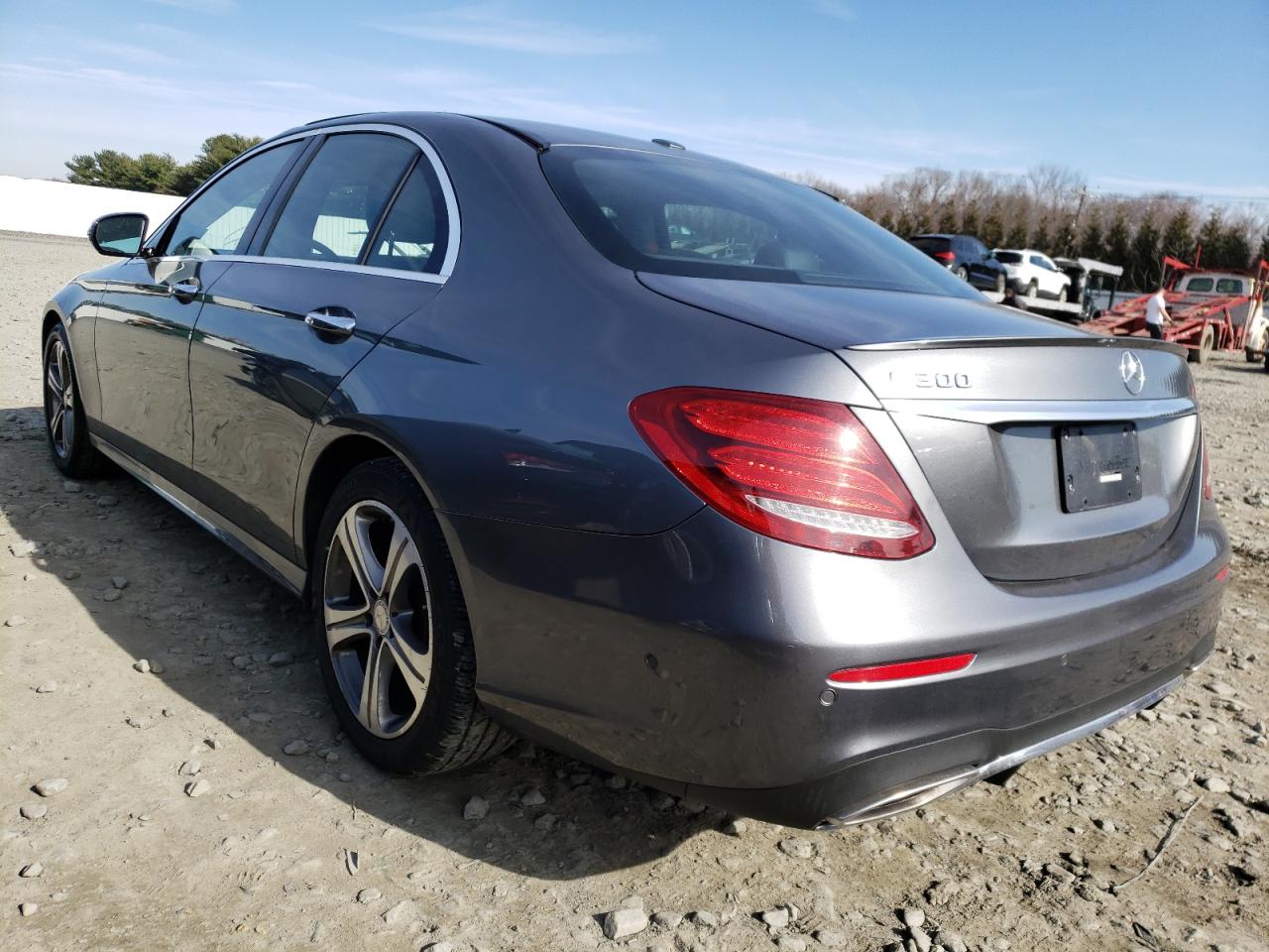Photo 3 from auction – 2017 MERCEDES-BENZ E 300 with VIN WDDZF4JB6HA114545
