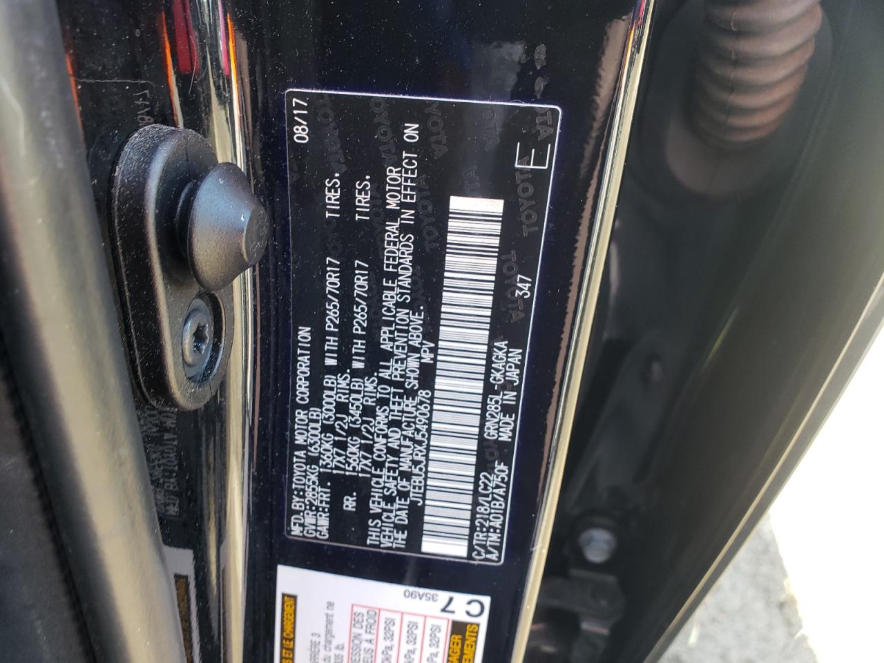 Photo 10 from auction – 2018 TOYOTA 4RUNNER SR with VIN JTEBU5JRXJ5490678