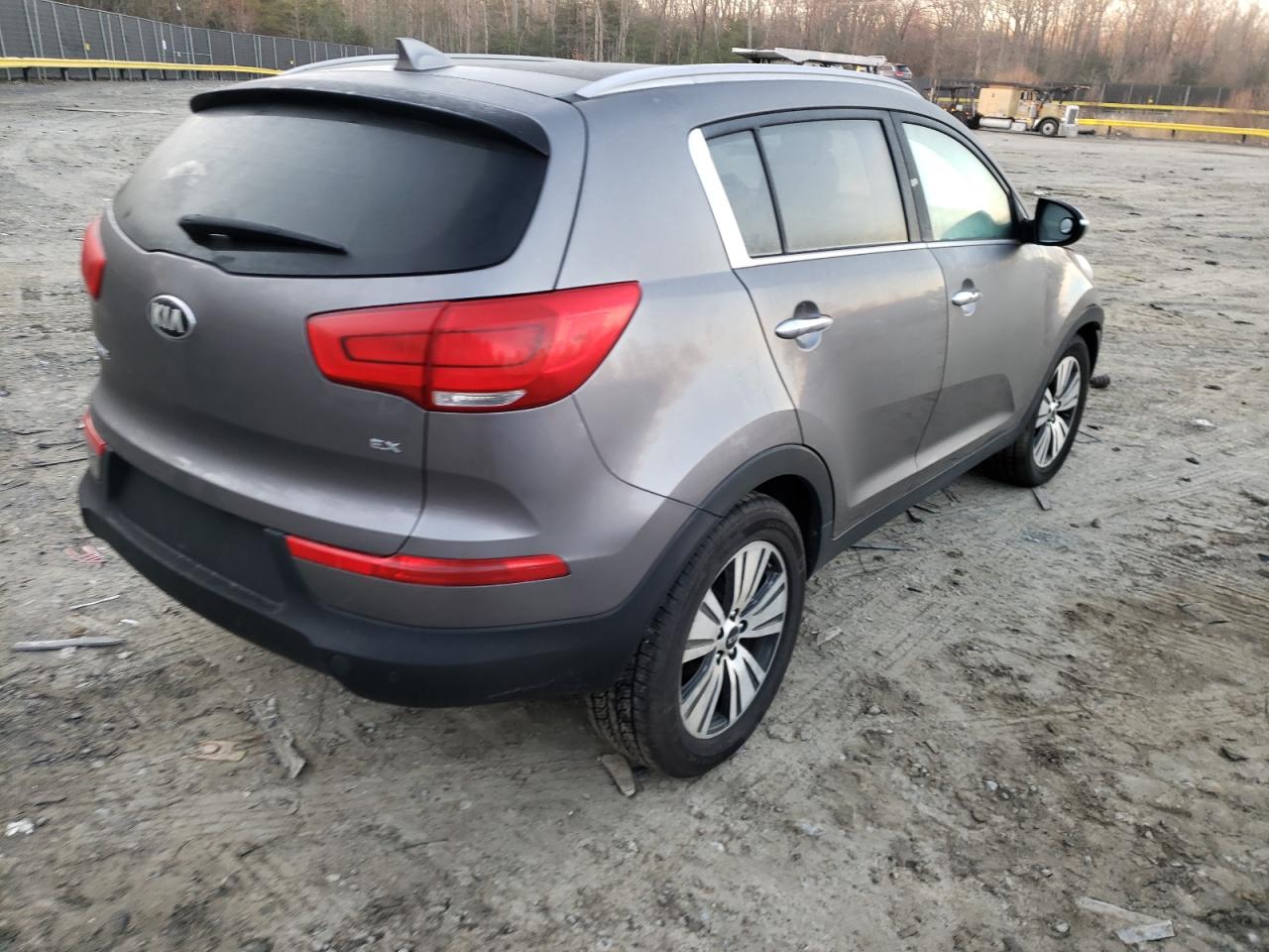 Photo 4 from auction – 2015 KIA SPORTAGE E with VIN KNDPC3AC5F7786619