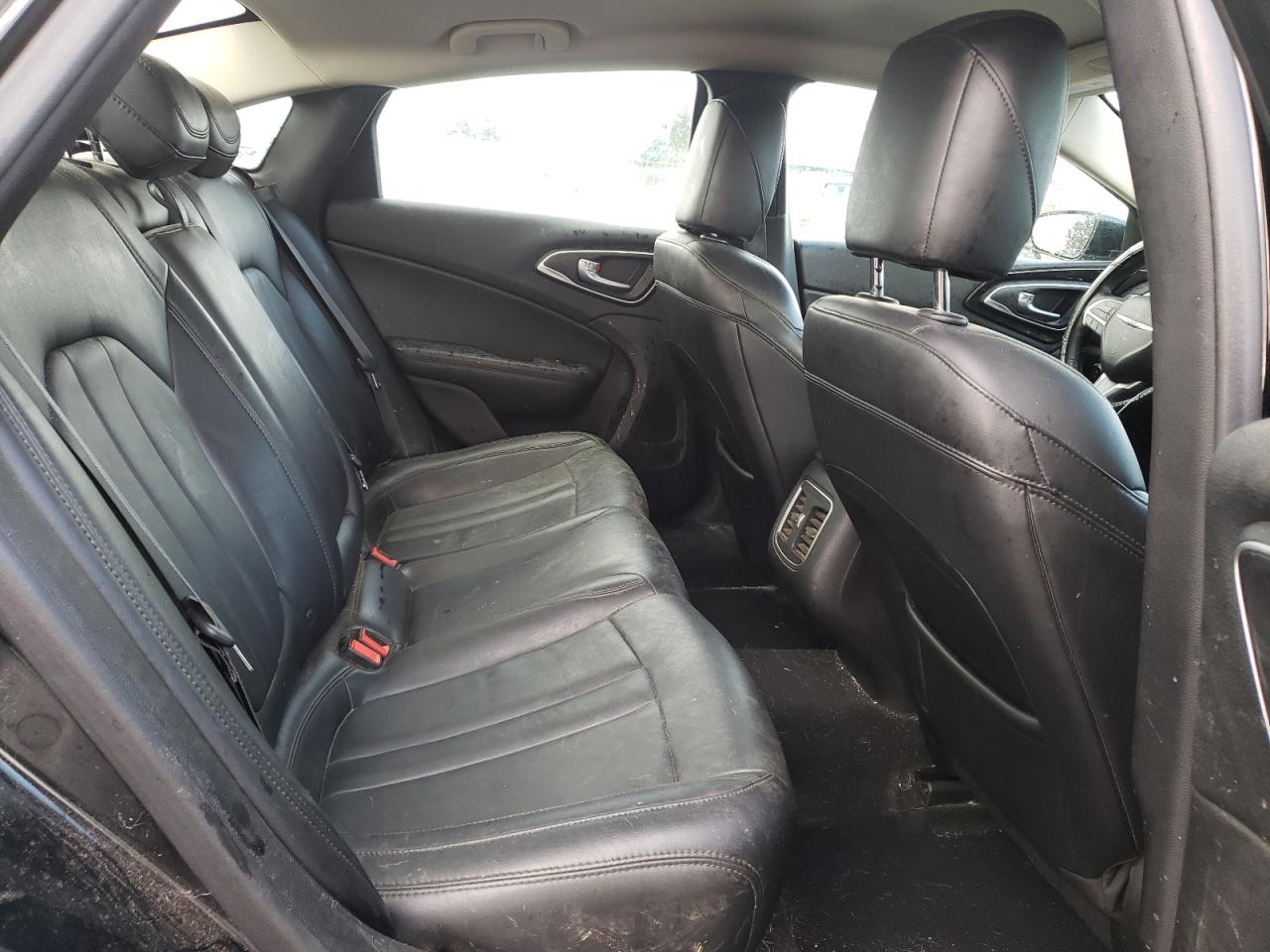 Photo 6 from auction – 2015 CHRYSLER 200 C with VIN 1C3CCCCG7FN522428