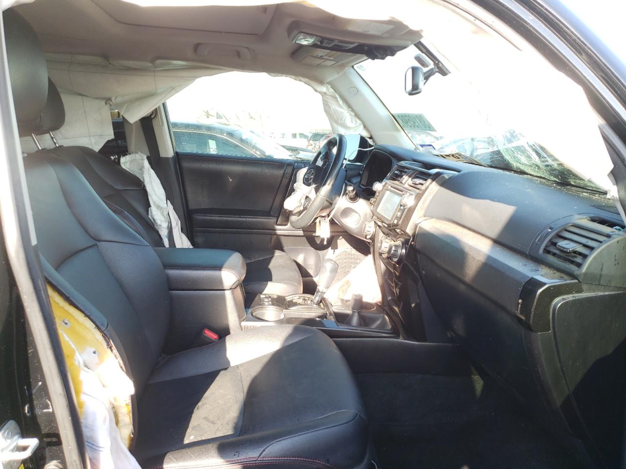Photo 5 from auction – 2016 TOYOTA 4RUNNER SR with VIN JTEBU5JR0G5356383