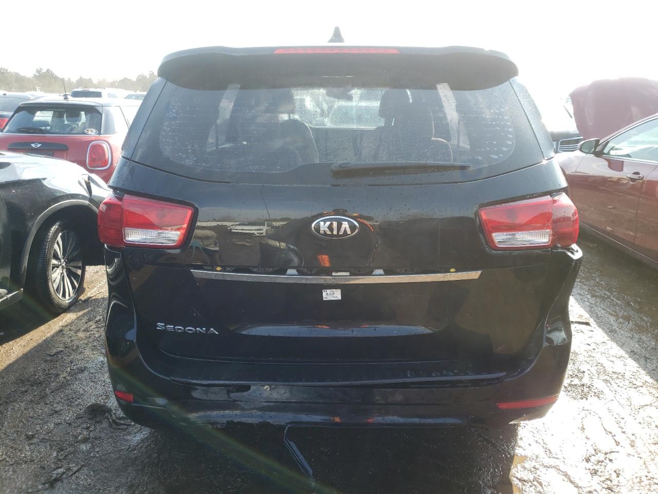 Photo 9 from auction – 2016 KIA SEDONA L with VIN KNDMA5C13G6149980