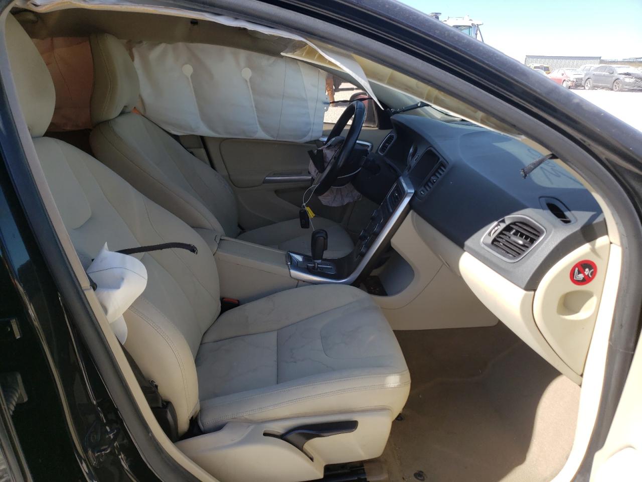 Photo 5 from auction – 2012 VOLVO S60 T5 with VIN YV1622FSXC2087031