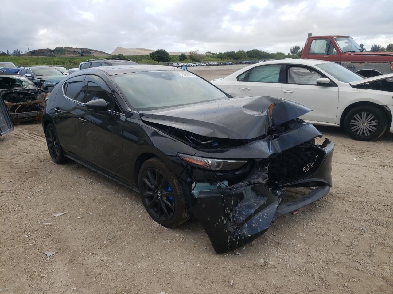 MAZDA 3 PREMIUM 2021 with VIN JM1BPAML7M1346514 - Photo from auction