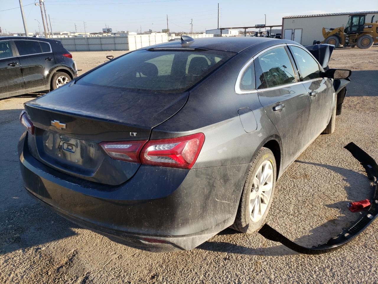 Photo 4 from auction – 2020 CHEVROLET MALIBU LT with VIN 1G1ZD5ST5LF090515