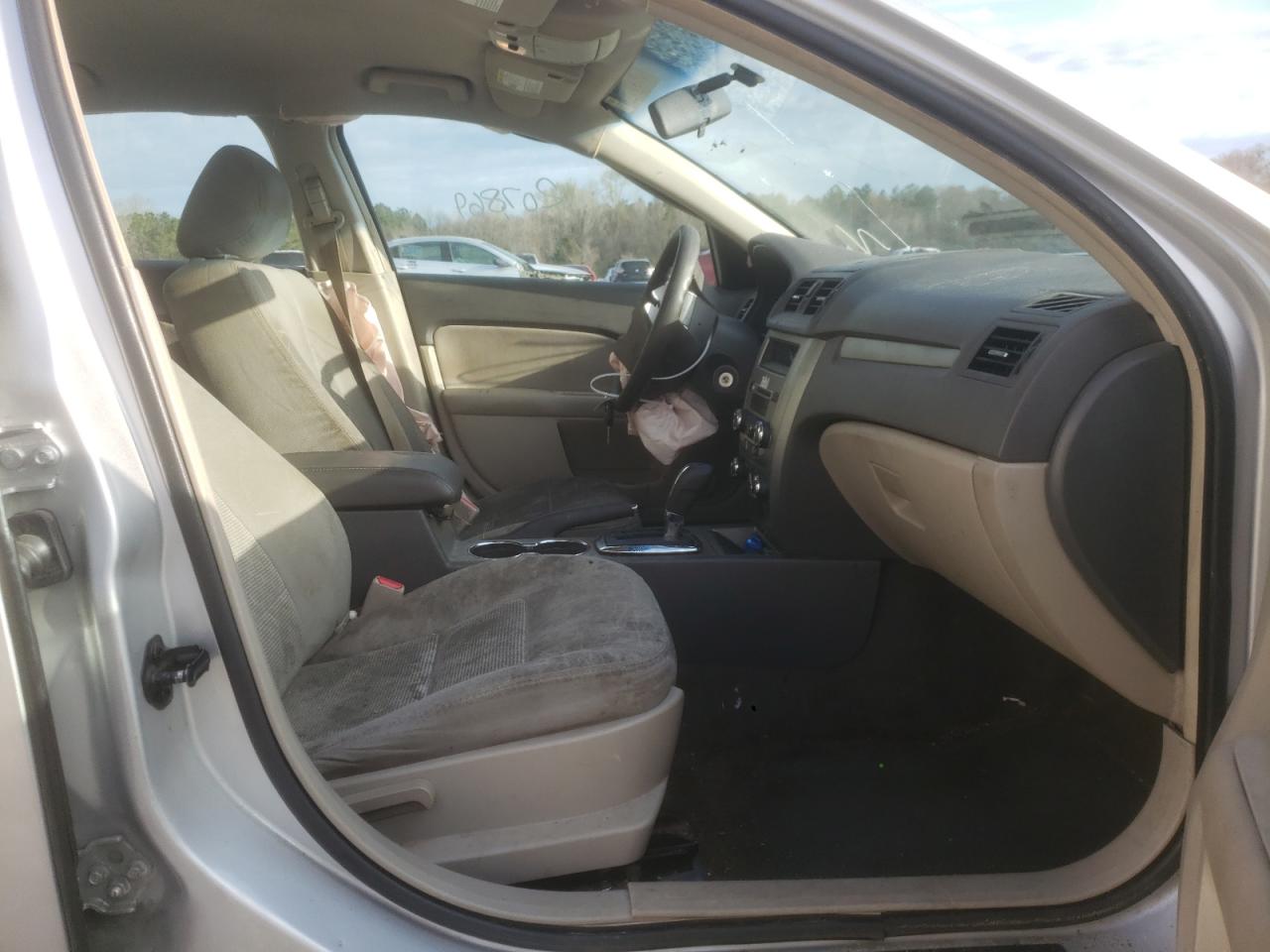 Photo 5 from auction – 2011 FORD FUSION SE with VIN 3FAHP0HA4BR244268
