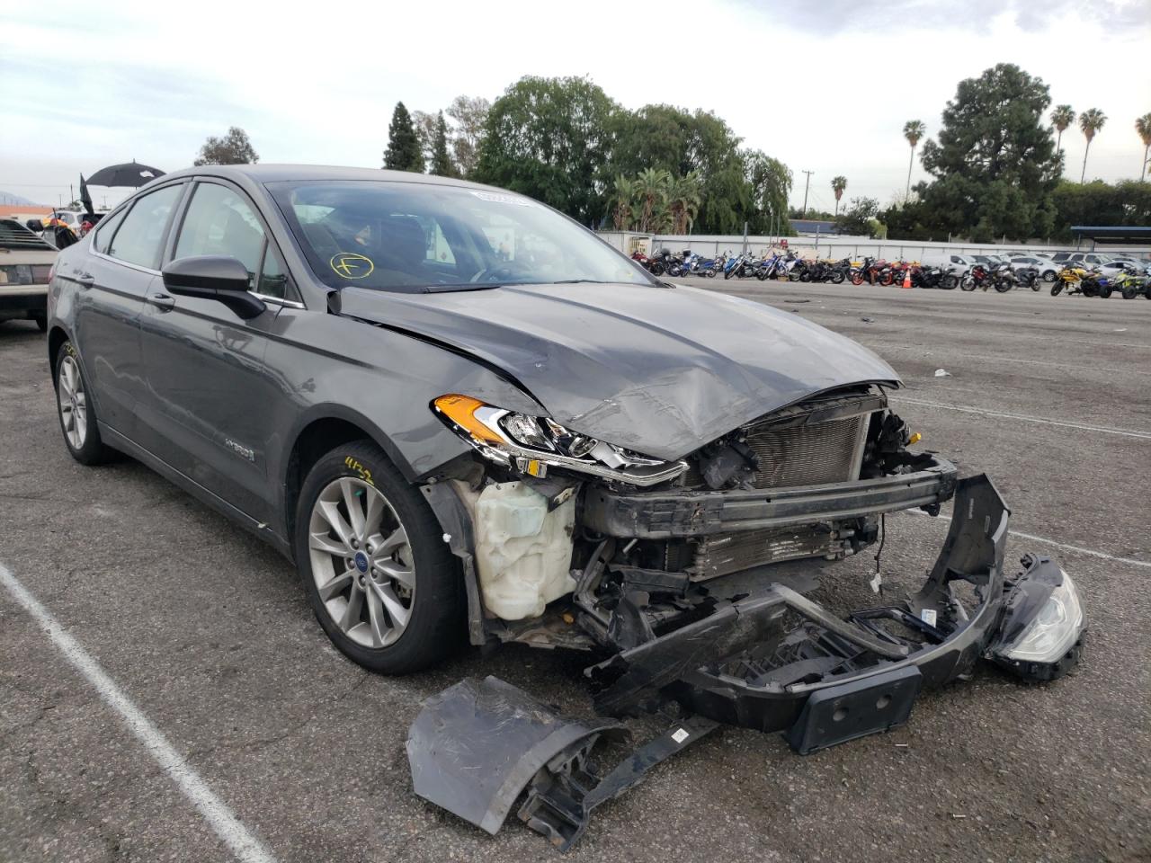 FORD FUSION SE 2017 with VIN 3FA6P0LU5HR384590 - Photo from auction