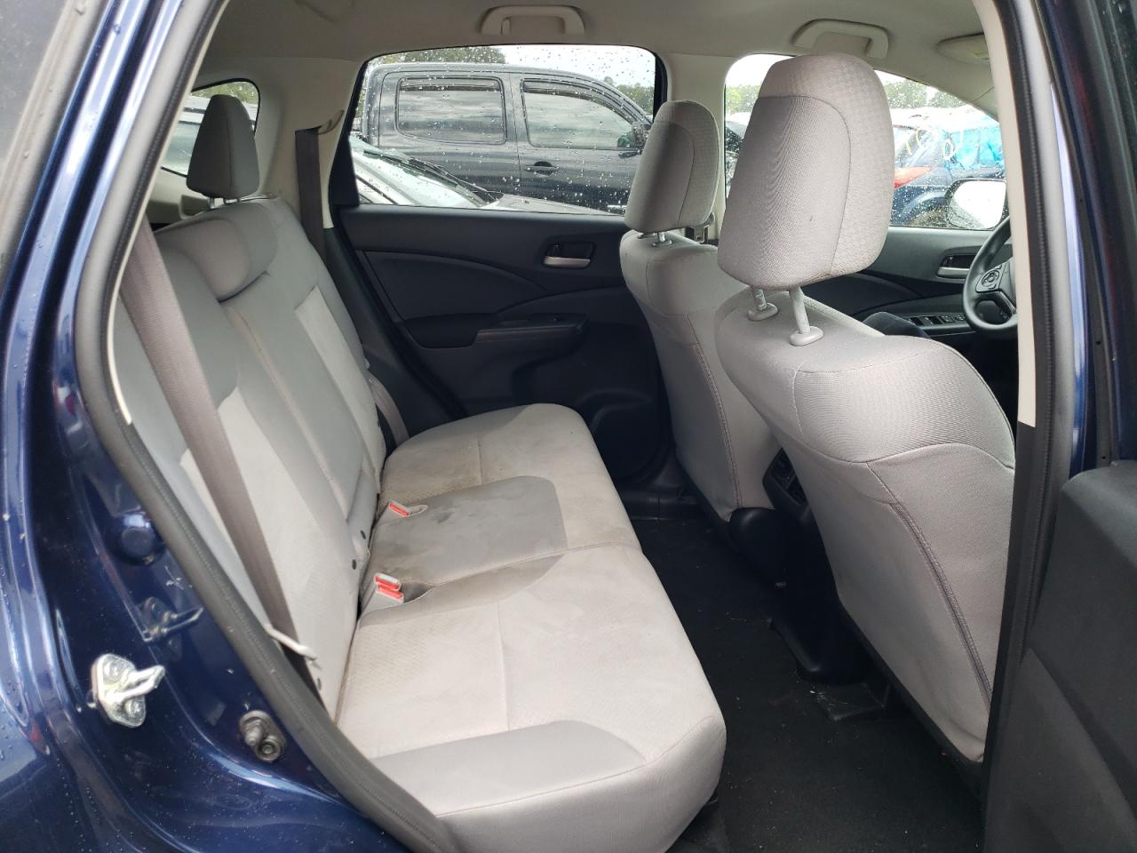 Photo 6 from auction – 2016 HONDA CR-V SE with VIN 2HKRM4H45GH678914