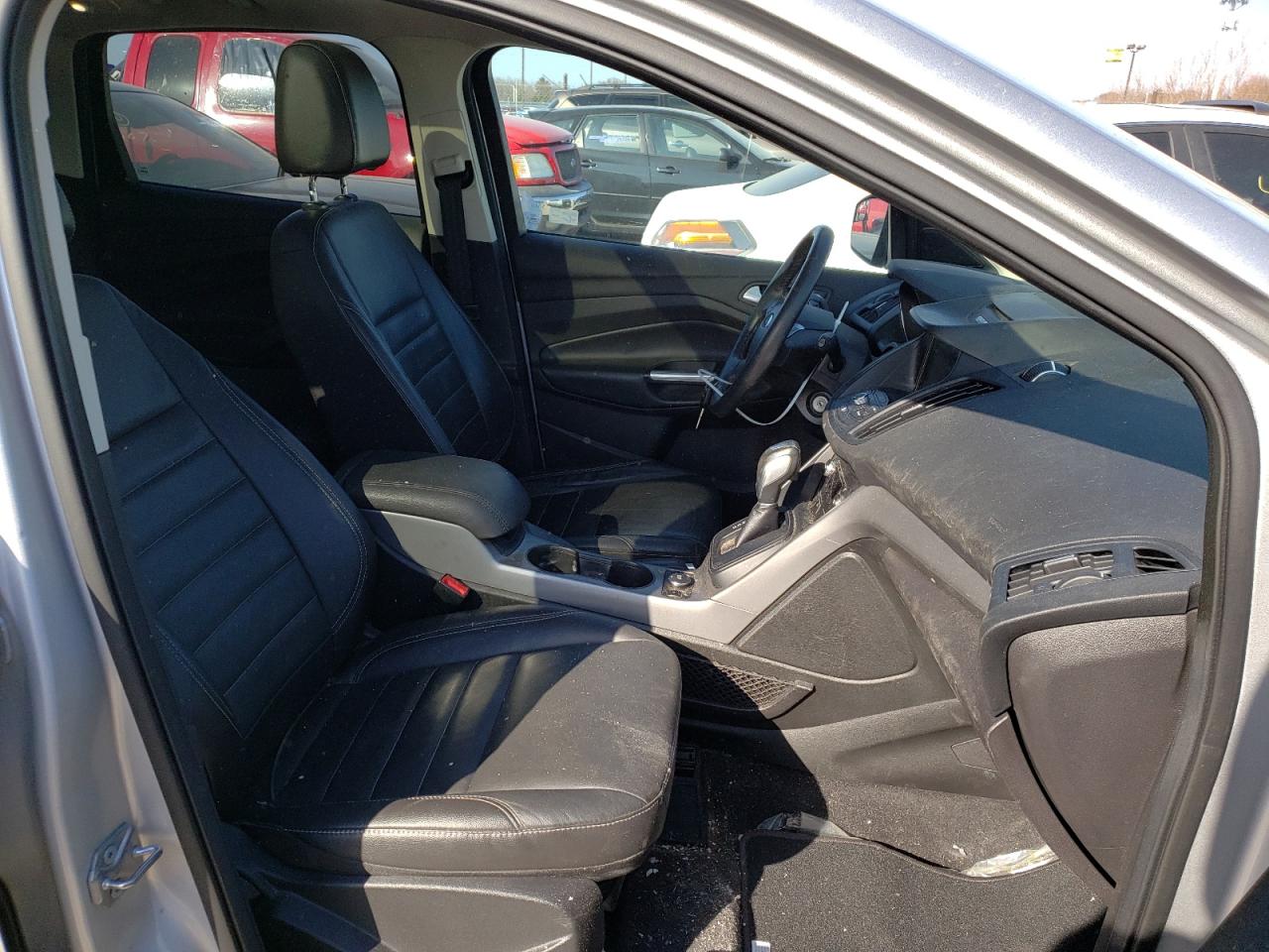 Photo 5 from auction – 2015 FORD ESCAPE SE with VIN 1FMCU9GX5FUB46478