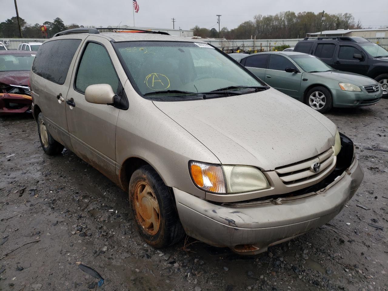 TOYOTA SIENNA LE 2003 with VIN 4T3ZF13C03U520152 - Photo from auction