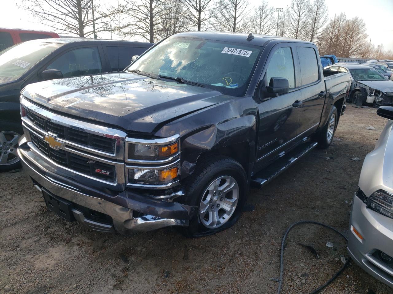 Photo 2 from auction – 2014 CHEVROLET SILVERADO with VIN 3GCUKREC3EG535121