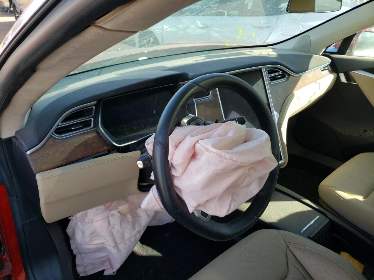 Photo 9 from auction – 2016 TESLA MODEL S with VIN 5YJSA1E24GF167673