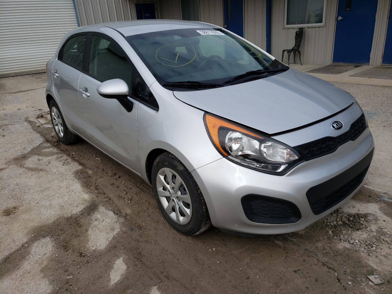 KIA RIO LX 2015 with VIN KNADM5A39F6518106 - Photo from auction