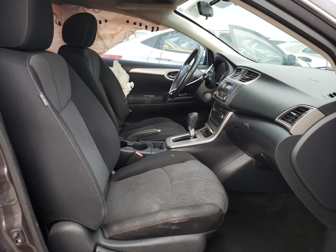 Photo 5 from auction – 2015 NISSAN SENTRA S with VIN 3N1AB7AP3FL634341