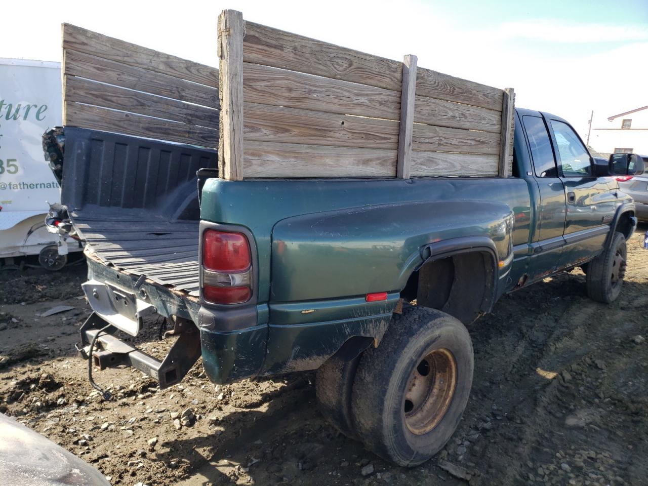 Photo 4 from auction – 2000 DODGE RAM 3500 with VIN 1B7MF336XYJ119164
